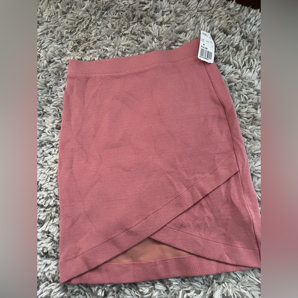 Blush mini tulip skirt